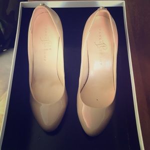 Ivanka Trump nude heel